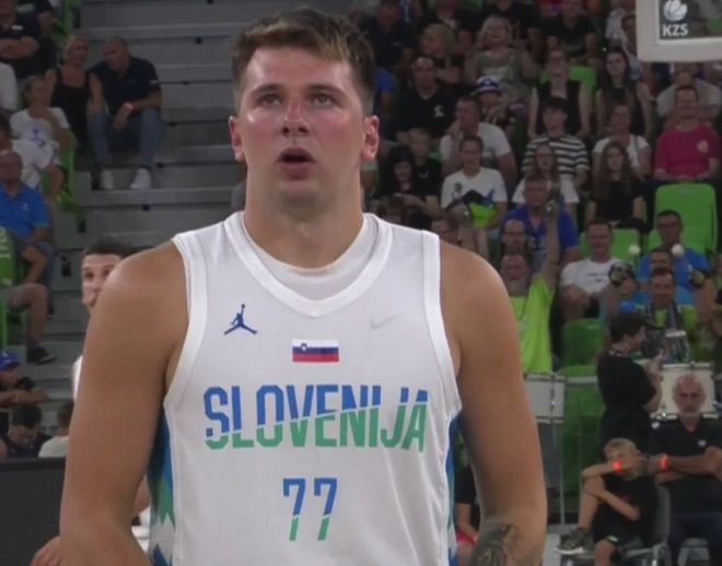 略微高于平 略微高于平