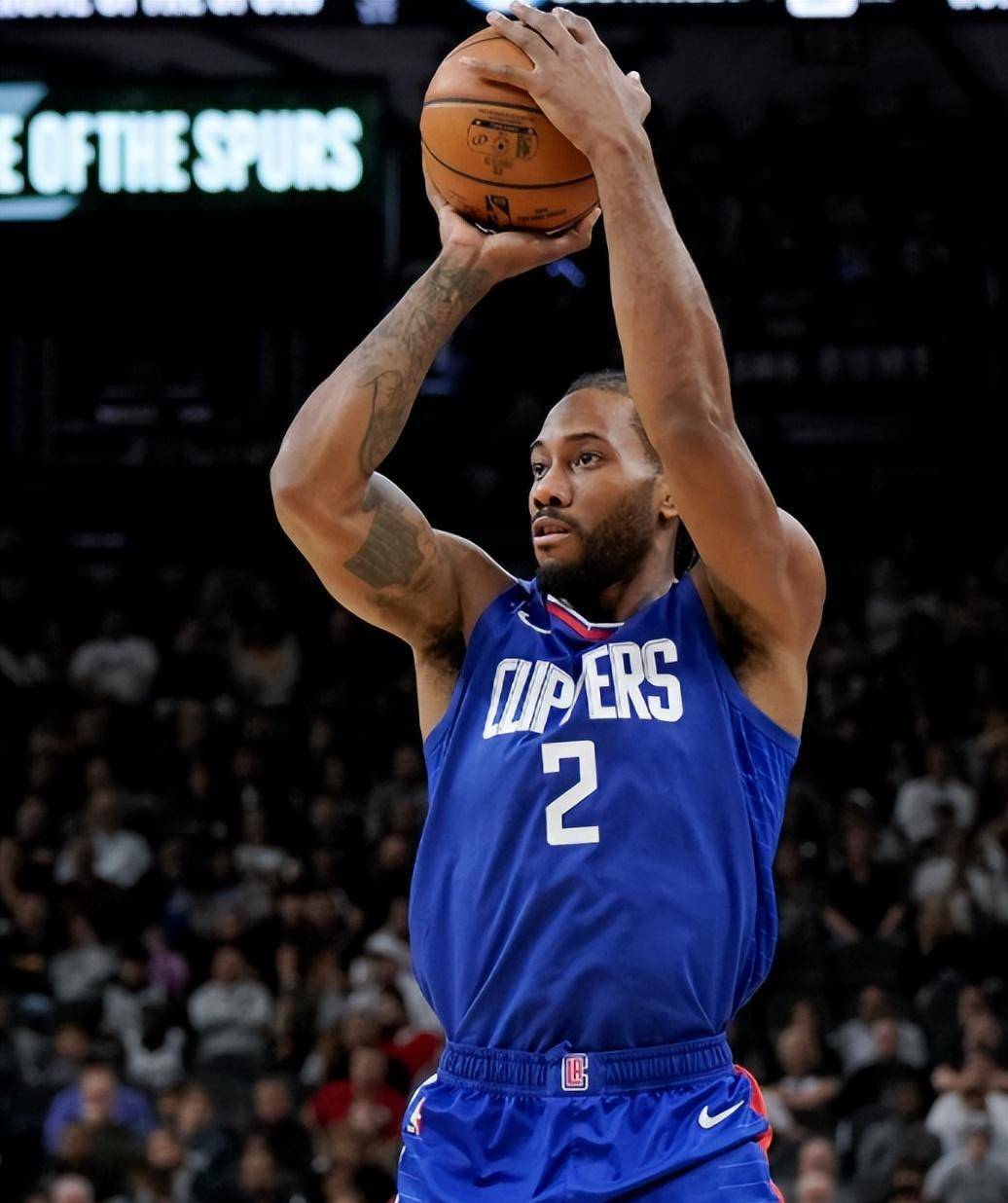 球迷甚至调 球迷甚至调