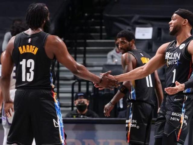 小龙前的装 小龙前的装